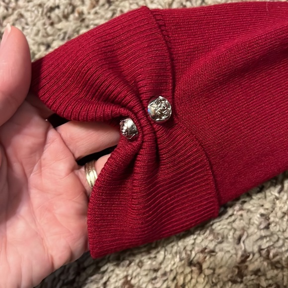 Beautiful WHBM pink-reddish colored cardigan with beautiful silver snaps. Size S - Picture 4 of 5